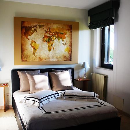 Etna Hills Sea Apartment อาชิเตรซซา ภายนอก รูปภาพ
